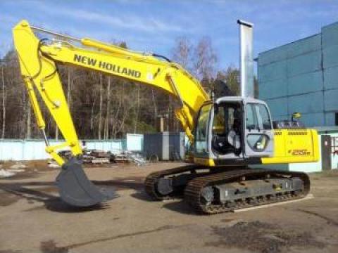 Excavator pe senile New Holland E 215 B