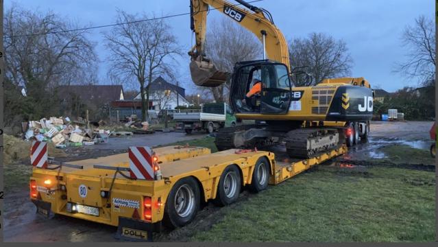 Excavator pe senile