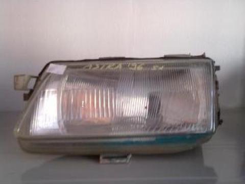Far stanga Opel Astra '96