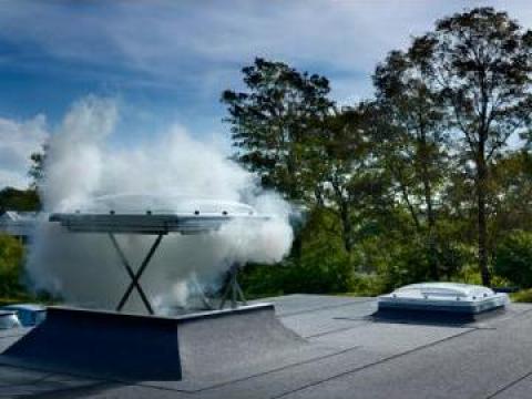 Fereastra acoperis pentru evacuarea fumului Velux CSP