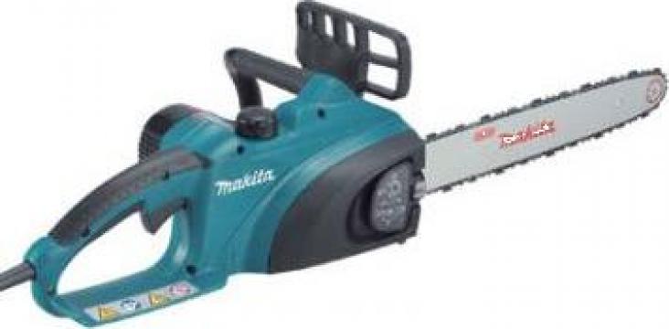 Fierastrau electric cu lant Makita UC3020A