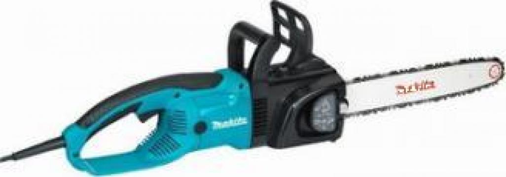 Fierastrau electric cu lant Makita UC3030A