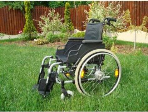 Fotoliu rulant / scaun cu rotile / carucior invalizi