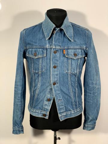 Geaca de blugi Levis marimea XS dama