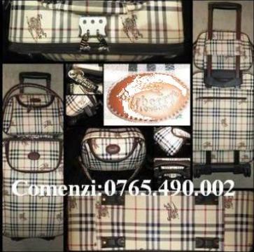 Geanta voiaj cu role (troller) din piele ecologica Burberry