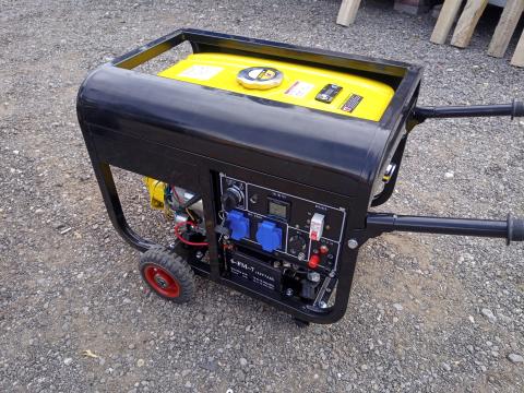 Generator 3 kw monofazat benzina