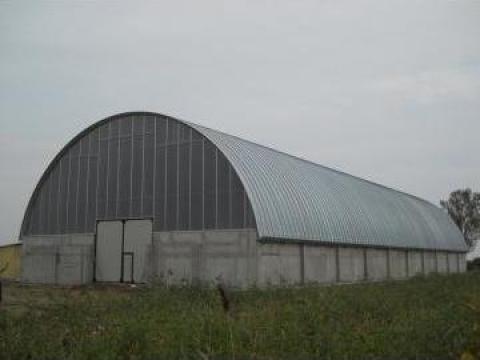 Hala metalica autoportanta
