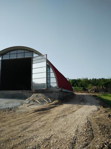 Hala semirotunda / depozit utilaje / hangar / hala utilaje
