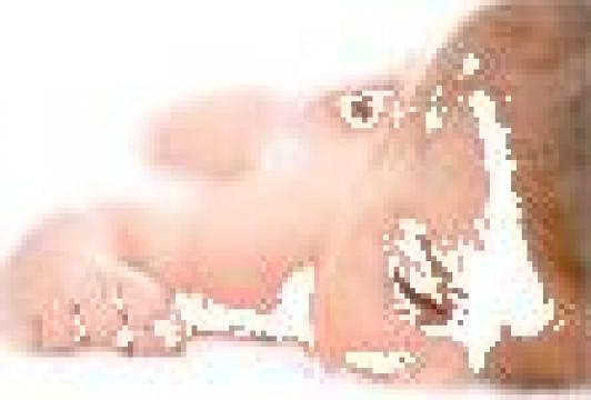 Imbracaminte si jucarii bebe