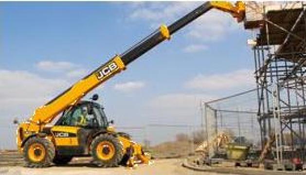 Incarcator frontal cu brat telescopic JCB 535-140