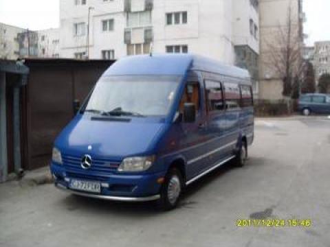 Inchiriere Mercedes Sprinter 416 CDI, 16+1 locuri