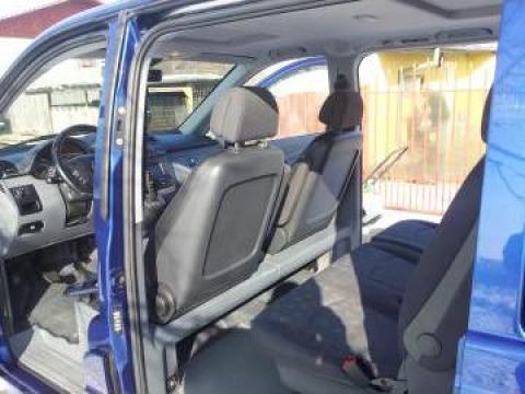 Inchiriere Mercedes Vito transport persoane