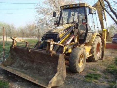 Inchiriere buldoexcavator Caterpillar