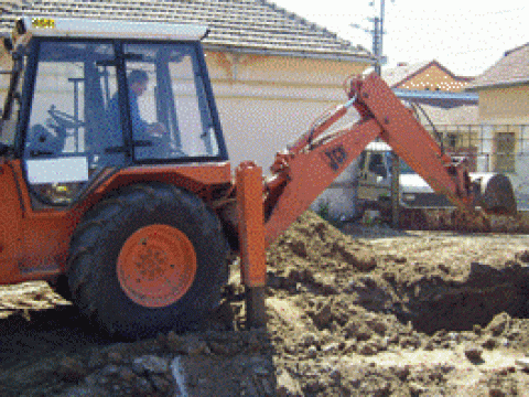 Inchiriere buldoexcavator JCB 3CX