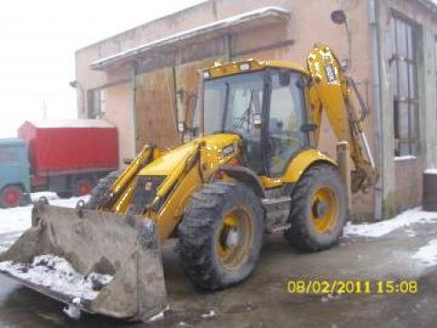 Inchiriere buldoexcavator JCB 3CX