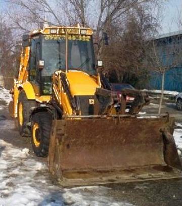 Inchiriere buldoexcavator + cupa JCB - 3CX