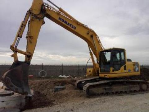 Inchiriere excavator pe senile Komatsu PC210-8