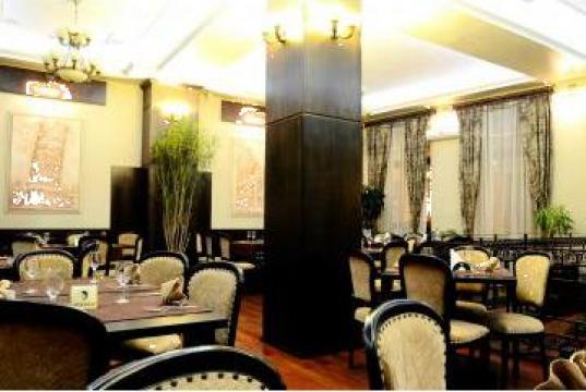 Inchiriere restaurant (terasa + club) in Centrul Vechi