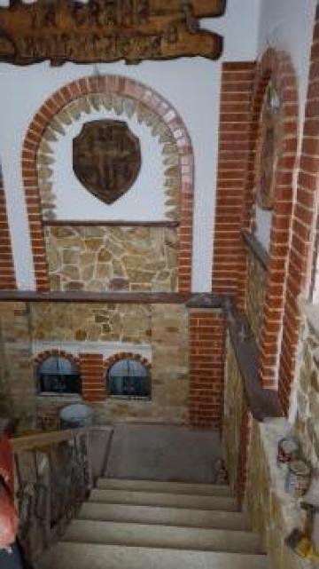 Inchiriere spatiu comercial - crama Piata G. Enescu, Suceava