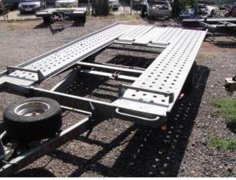 Inchiriere trailer basculabil 4m