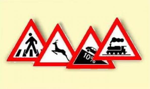 Indicatoare rutiere si elemente de semnalizare stradala