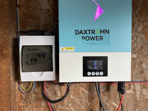 Invertor sisteme fotovoltaice