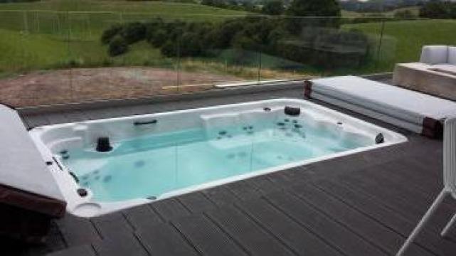 Jacuzzi Swim Spas