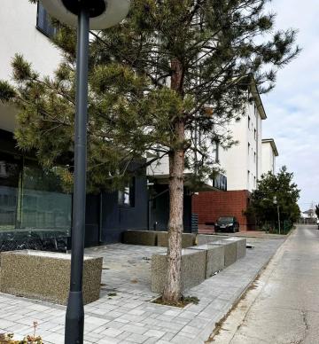 Jardiniera din beton cu piatra naturala 150x50x60 cm