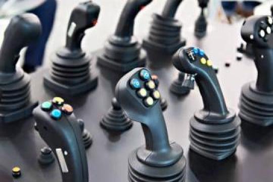 Joystick servo electric utilaje constructii