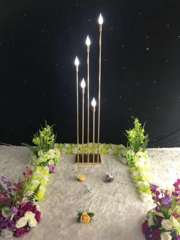 Lampa electrica cu 5 becuri led pentru evenimente, auriu