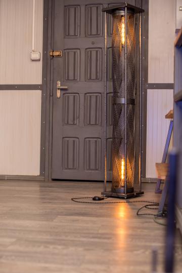 Lampa pardoseala