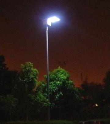 Lampa solara iluminat stradal