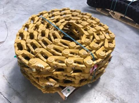Lant buldozer Caterpillar si piese motor Caterpillar