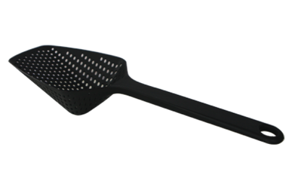 Lingura strecuratoare din plastic