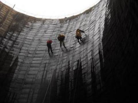 Lucrari speciale cu alpinisti utilitari