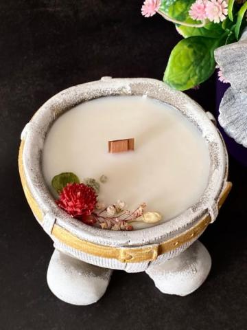 Lumanare parfumata in recipient, din ceara de soia cu aroma