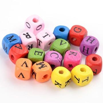 Margele lemn litere 10 mm 40 buc