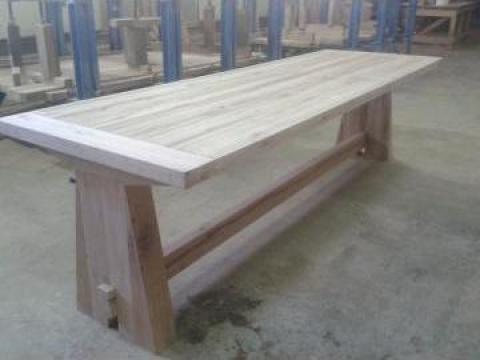 Masa din lemn de stejar vechi