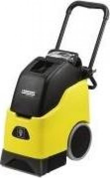 Masina curatat covoare Karcher BRC 30/15 C