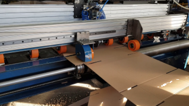Masina cutii carton BoxMaker Digital 2500