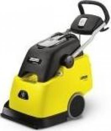 Masina de curatat covoare Karcher BRC 45/45 C