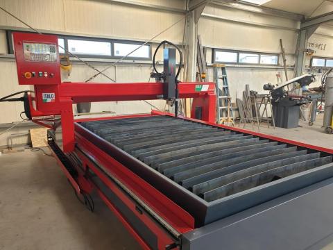 Masina de debitat CNC Italo 2000x6000mm cu plasma