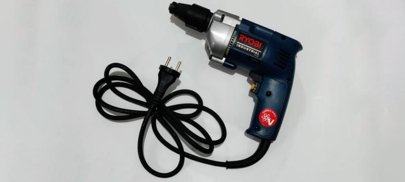 Masina de insurubat/gaurit Ryobi E 4000 A