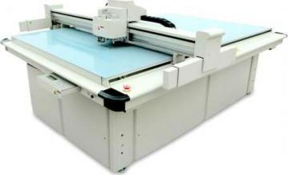 Masina de taiat si biguit carton ondulat SpotLine SLF70