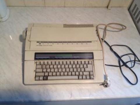 Masina electrica de scris Privileg electronic 2400
