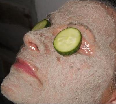 Masti faciale de curatare, hidratare si exfoliere