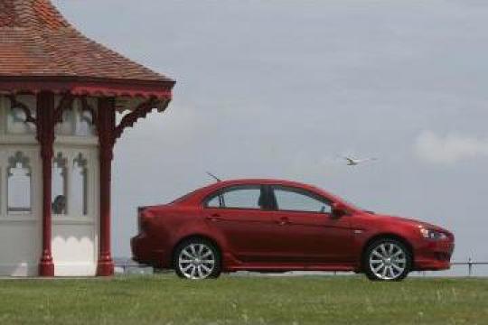 Mitsubishi Lancer 1.5 Inform