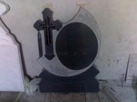 Monumente funerare Granit