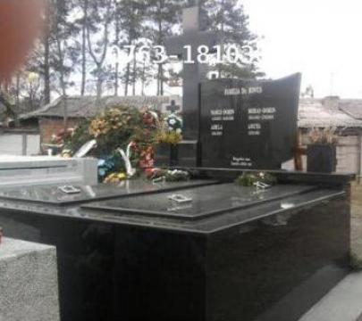Monumente funerare marmura A1