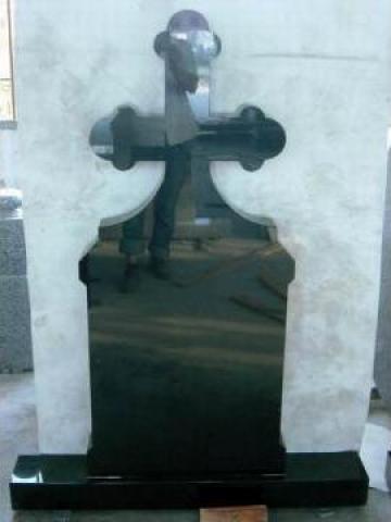 Monumente funerare